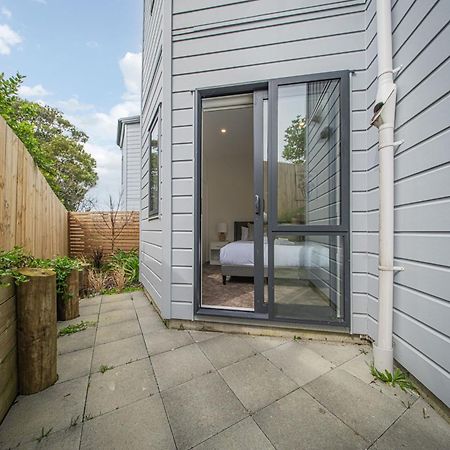 West Harbour Modern 4-Bedroom Retreat Auckland Esterno foto