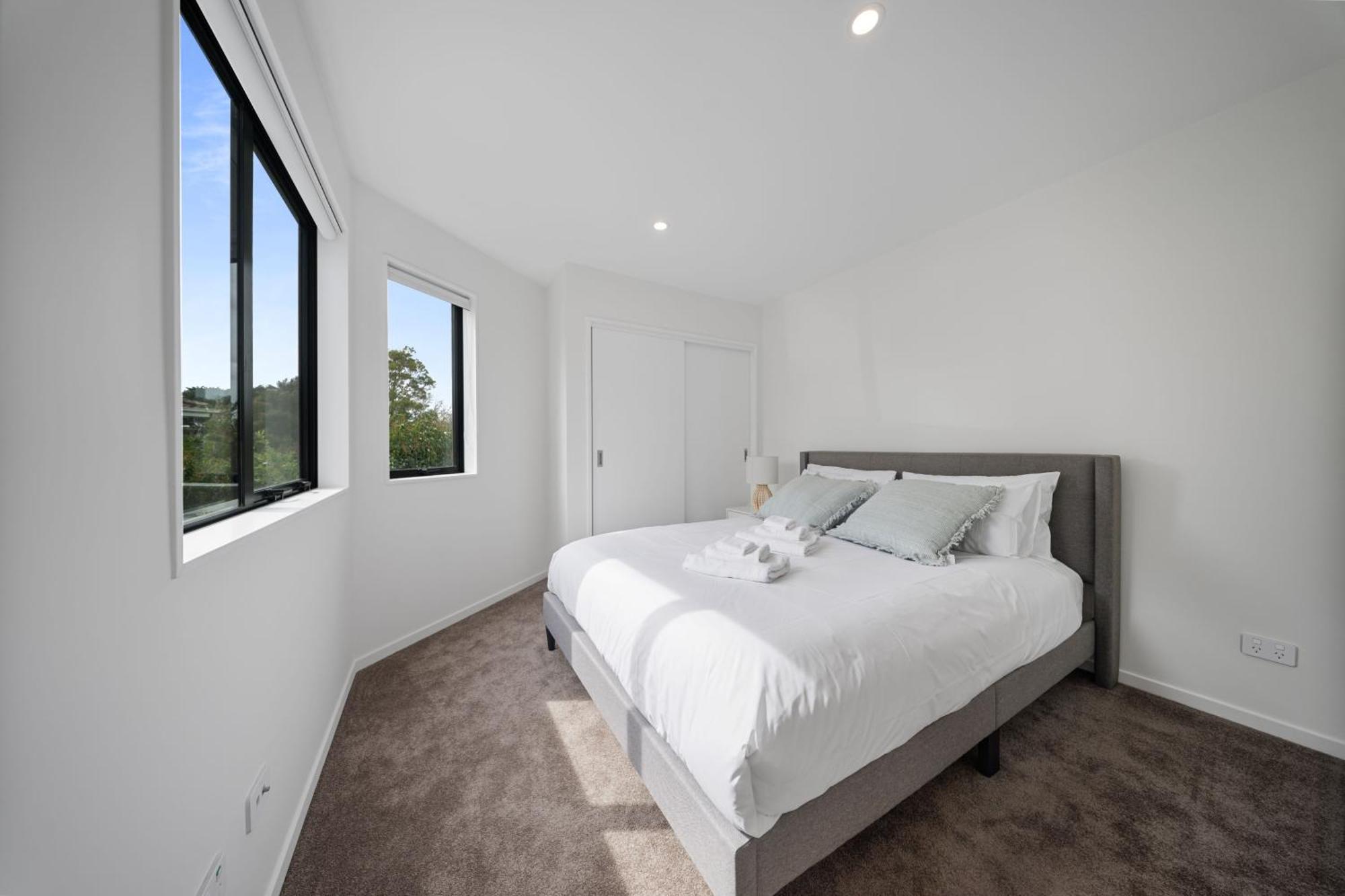 West Harbour Modern 4-Bedroom Retreat Auckland Esterno foto